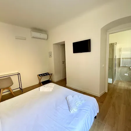 Πανσιόν Marta's House 3*