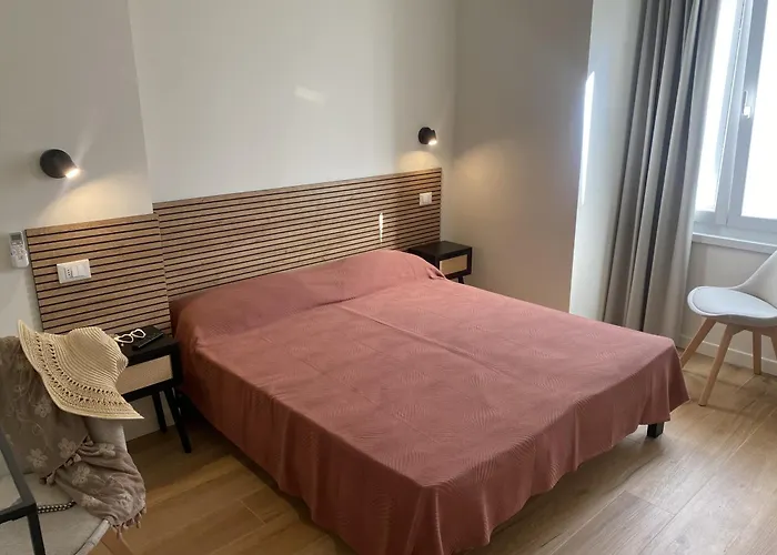 Πανσιόν Marta's House 3*