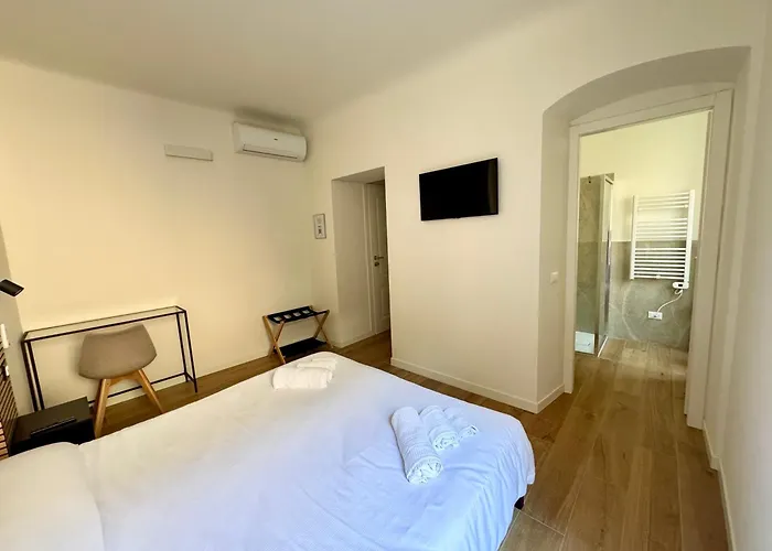 Πανσιόν Marta's House 3*